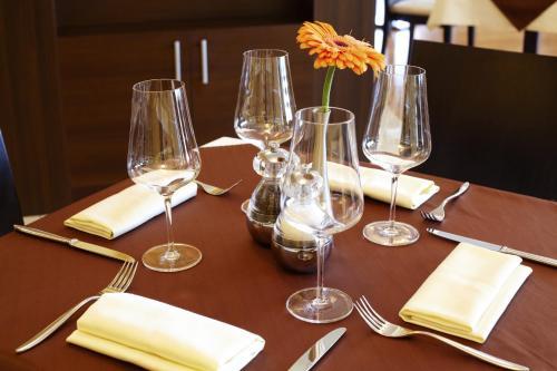 Corniche Suites Hotel