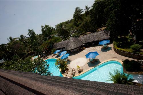 Travellers Beach Hotel