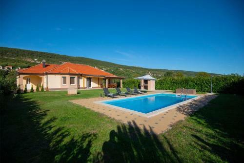 Villa Six Brothers A Luxury Villa In Imotski, Pool