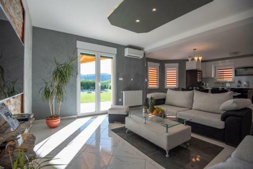 Villa Six Brothers A Luxury Villa In Imotski, Pool