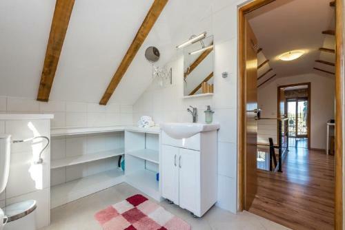 Villa Tihomir - With Pool