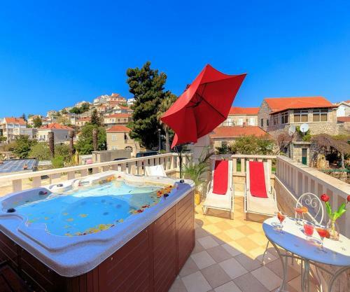 Hostal Heavenly Holiday Home