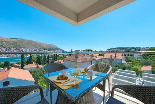 Apartment Maro Bayview