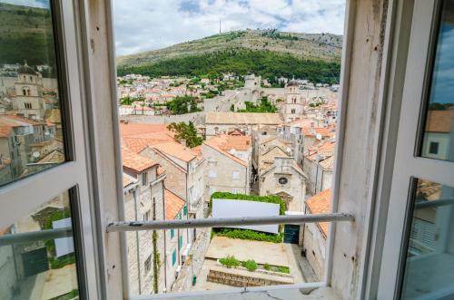 Hostal Cinema View House