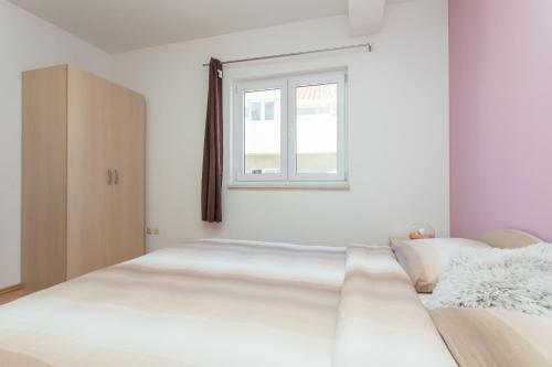 Hostal Burum Apartments