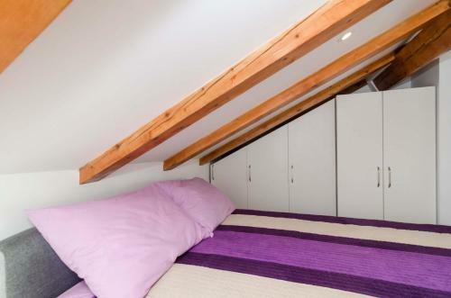 Hostal Burum Apartments