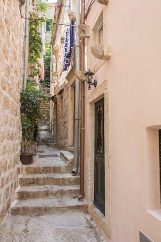 Studio Apartments Sonatina