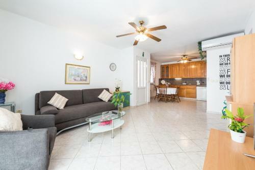 View Port Apartment