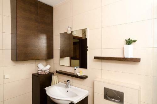 Apartment 4U