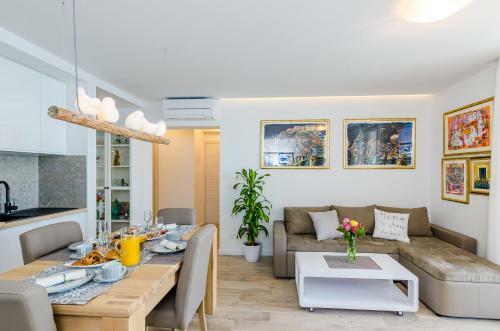Apartments Lazarin