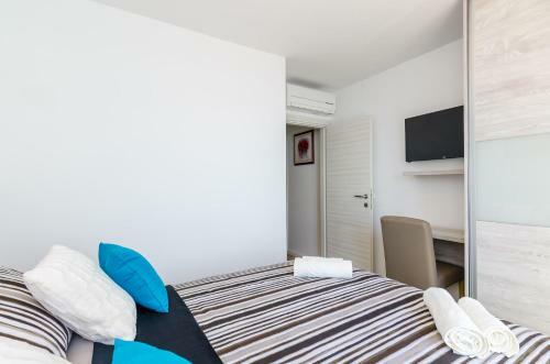 Apartments Lazarin