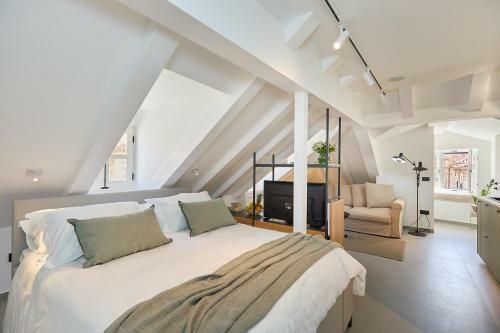 Bed & Breakfast Bota Palace
