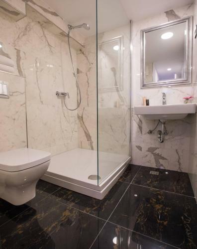 Hostal Soleil Luxury Rooms Old Town