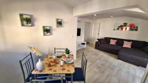 Apartments Dama