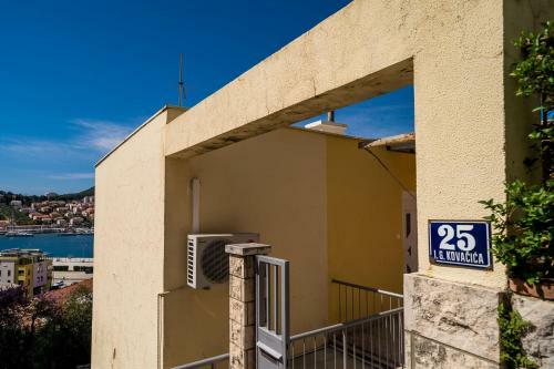 Apartment Cvjetkovi?