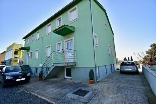 Hostal Sea View Apartments Near The Beach