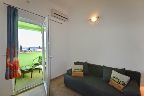 Hostal Sea View Apartments Near The Beach