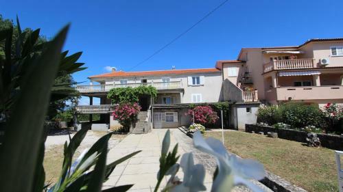 Hostal Apartments Diva