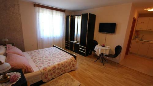 Hostal Apartments Diva