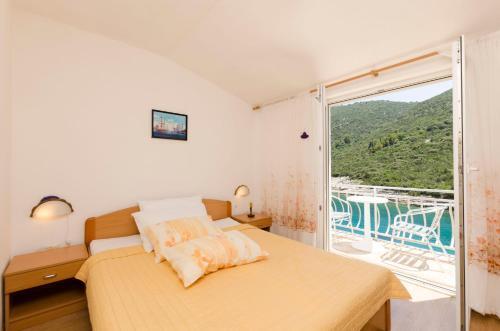 Apartments Dinko