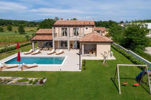 Villa Mercedes
