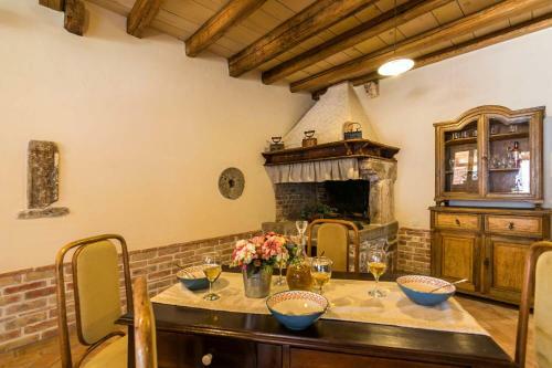 House Grandi?i 1852
