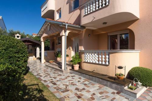 Apartamentos Villa Janja