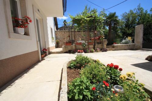 Apartamentos Brnic 2