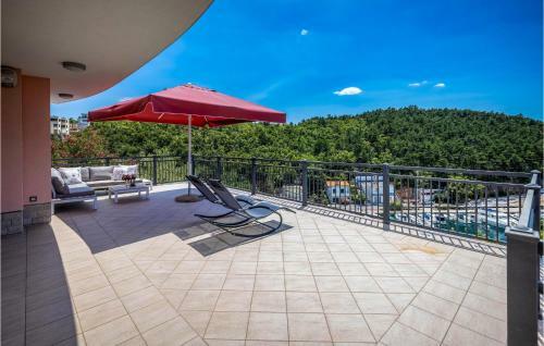 Awesome Home In Jadranovo W/ 5 Bedrooms