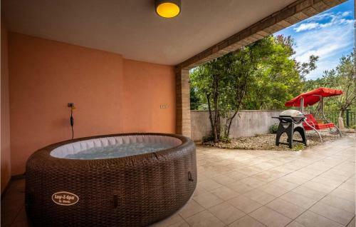 Awesome Home In Jadranovo W/ 5 Bedrooms