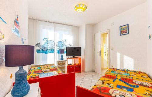 Awesome Home In Jadranovo W/ 5 Bedrooms