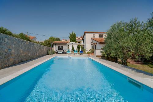 Vila Olive Tree