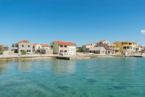 Apartment Island Dream