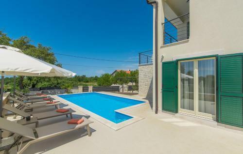 Villa Billy With Private Pool