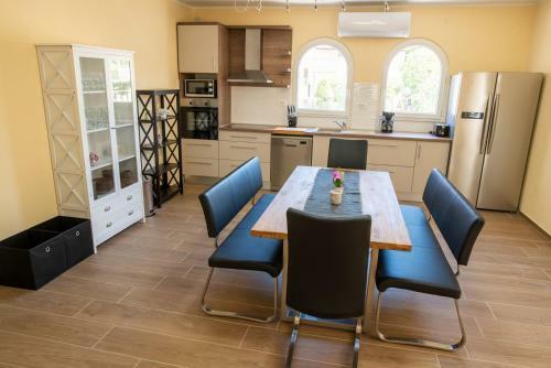 Hostal Via Flavia With Common Pool