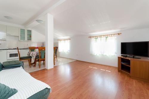 Apartments Slavica