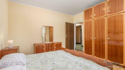Rona Apartment Vintage Marin And Cute Lara