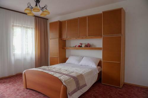 Apartments Jakov
