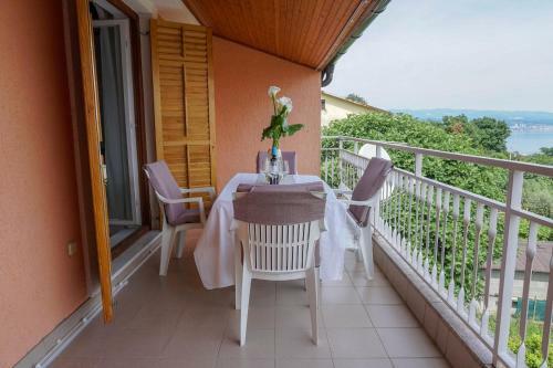 Apartments Jakov