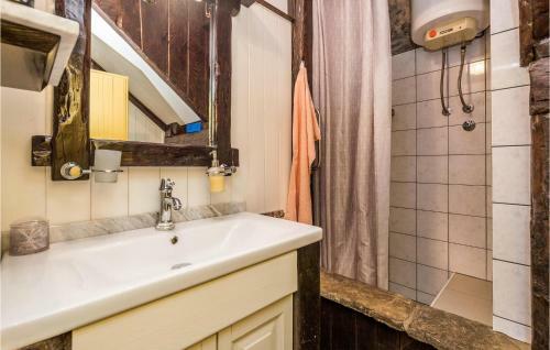 Awesome Home In Lovran W/ 3 Bedrooms