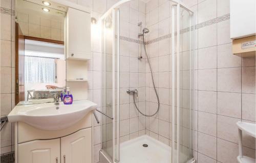 Four-bedroom Holiday Home In Lovran