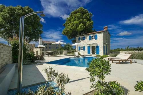 Villa Lenka