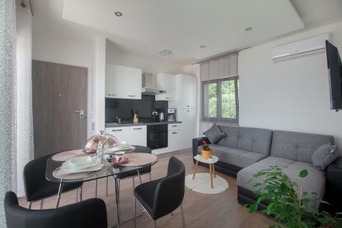 Apartments A&z