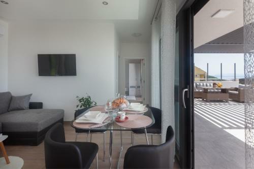Apartments A&z