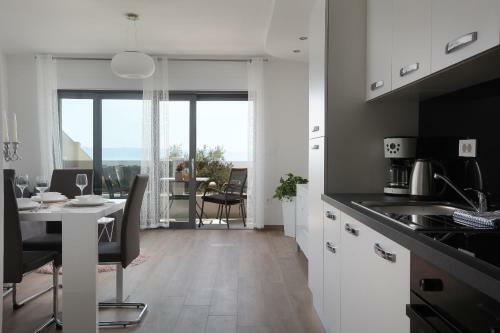 Apartments A&z