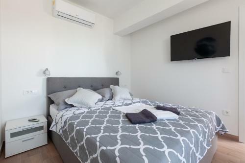 Apartments A&z