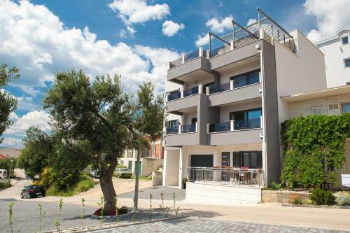 Apartments A&z