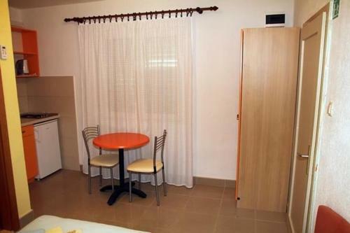 Apartments Sini-with Parking
