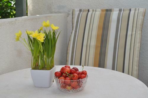 Hostal App & Rooms Ljuba - 130m From Sea