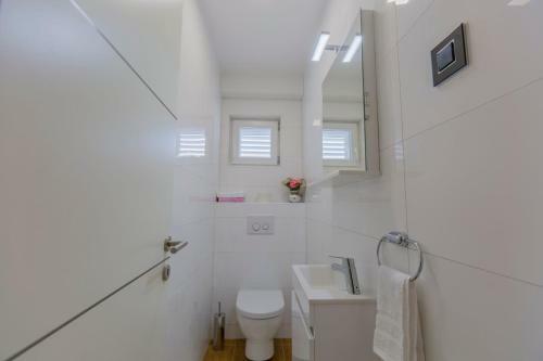 Apartment Paradise In Makarska, Sea View
